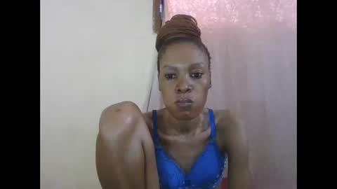 ESTHER online show from 10, 4, 2026