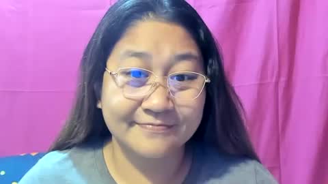 Snapshot of sweetpilipina88 chatting on 27, 12, 2024 MIA online show from 27, 12, 2024