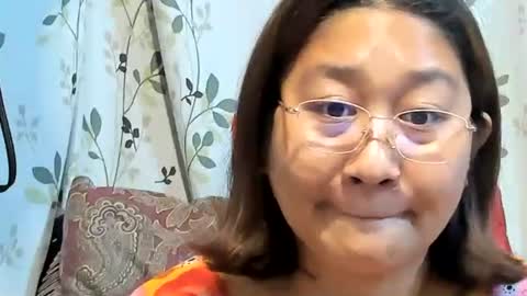 Snapshot of sweetpilipina88 chatting on 3, 11, 2025 MIA online show from 3, 11, 2025