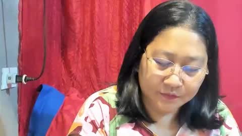 Snapshot of sweetpilipina88 chatting on 6, 2, 2026 MIA online show from 6, 2, 2026