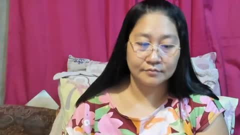 Snapshot of sweetpilipina88 chatting on 5, 7, 2026 MIA online show from 5, 7, 2026