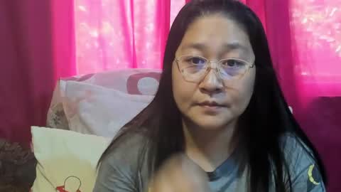 Snapshot of sweetpilipina88 chatting on 8, 7, 2026 MIA online show from 8, 7, 2026