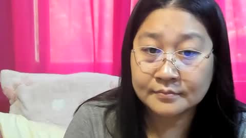Snapshot of sweetpilipina88 chatting on 25, 7, 2026 MIA online show from 25, 7, 2026
