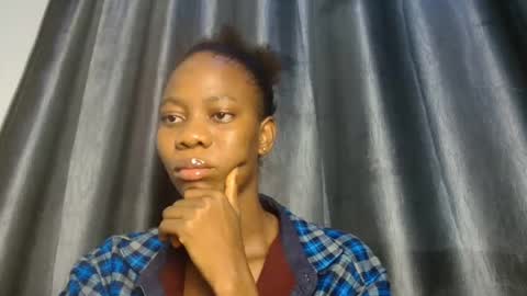 slim ivy online show from 18, 12, 2025