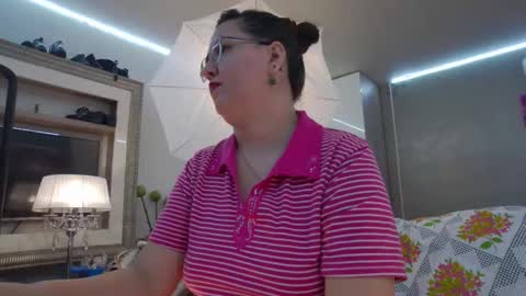 SweetRaisa online show from 17, 11, 2025