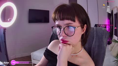 Snapshot of sweetriso chatting on 6, 6, 2026 Alice online show from 6, 6, 2026