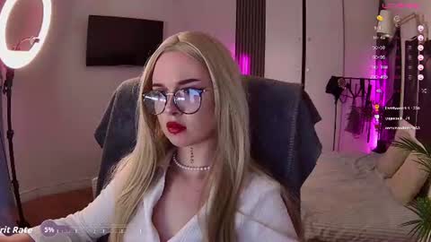 Snapshot of sweetriso chatting on 14, 6, 2026 Alice online show from 14, 6, 2026