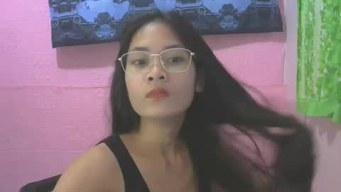 Snapshot of sweetsexygirl20 chatting on 18, 10, 2025 Mia online show from 18, 10, 2025