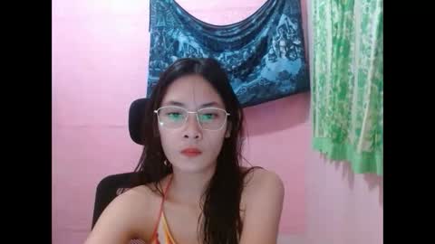 Mia online show from 5, 5, 2026
