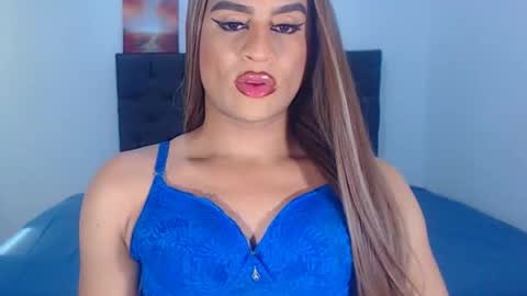 Snapshot of sweetsofiats chatting on 11, 9, 2025 SOFIA online show from 11, 9, 2025