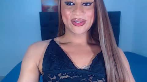 Snapshot of sweetsofiats chatting on 29, 9, 2025 SOFIA online show from 29, 9, 2025