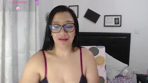 Snapshot of sweetstormi chatting on 17, 2, 2025 Stormi online show from 17, 2, 2025