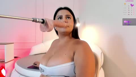    1430 - 22-00 online show from 11, 3, 2025