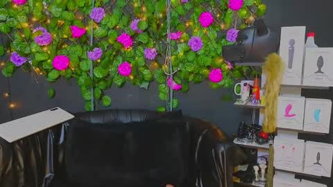 Snapshot of sweett_mollyy chatting on 4, 6, 2026 Molly - INDEPENDENT MODEL online show from 4, 6, 2026