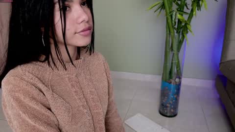    online show from 1, 2, 2025