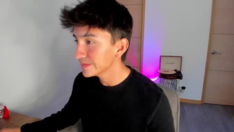 Snapshot of sweettaaron chatting on 2, 10, 2025 Andy online show from 2, 10, 2025