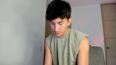 Snapshot of sweettaaron chatting on 6, 10, 2025 Andy online show from 6, 10, 2025