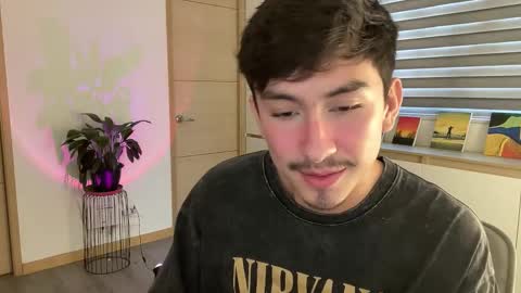 Snapshot of sweettaaron chatting on 25, 10, 2025 Andy online show from 25, 10, 2025