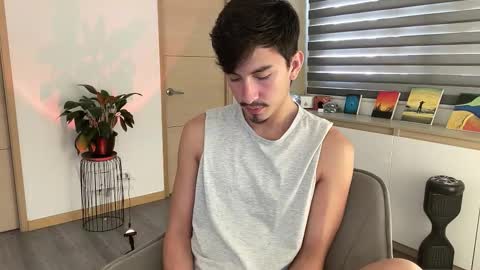 Snapshot of sweettaaron chatting on 29, 10, 2025 Andy online show from 29, 10, 2025