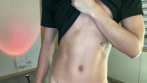 Snapshot of sweettaaron chatting on 10, 11, 2025 Andy online show from 10, 11, 2025