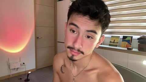 Snapshot of sweettaaron chatting on 26, 11, 2025 Andy online show from 26, 11, 2025