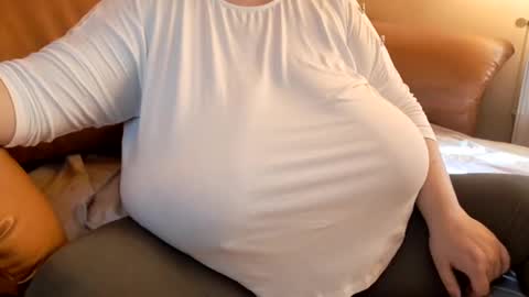 Snapshot of sweettm chatting on 14, 2, 2025 Maya online show from 14, 2, 2025