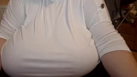 Snapshot of sweettm chatting on 16, 2, 2025 Maya online show from 16, 2, 2025