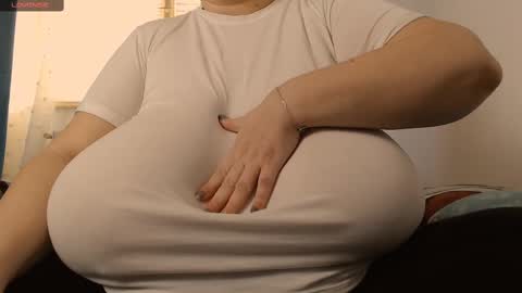 Snapshot of sweettm chatting on 19, 2, 2025 Maya online show from 19, 2, 2025