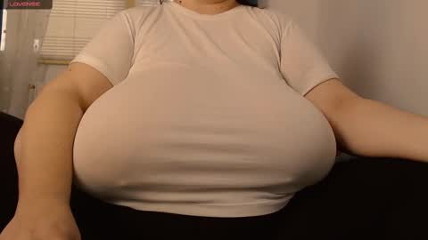 Snapshot of sweettm chatting on 19, 2, 2025 Maya online show from 19, 2, 2025