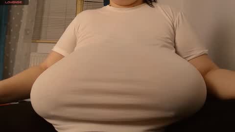 Snapshot of sweettm chatting on 19, 2, 2025 Maya online show from 19, 2, 2025