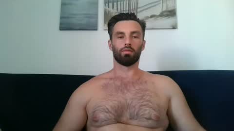 Snapshot of sweettom69 chatting on 18, 6, 2026 Tom online show from 18, 6, 2026