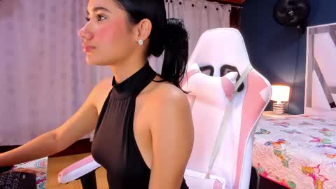 Snapshot of sweettyalondra chatting on 27, 2, 2025 ALONDRA online show from 27, 2, 2025