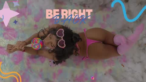 sweetviolet___ online show from 30, 4, 2026