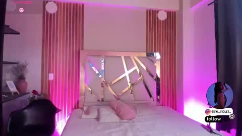 sweetviolet___ online show from 8, 7, 2026