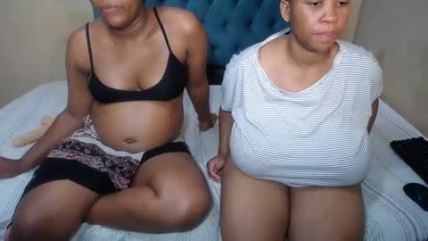 Snapshot of sweetwetebony2 chatting on 21, 2, 2025 sweetwetebony2 online show from 21, 2, 2025
