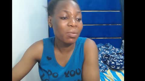 Snapshot of sweetxxpie chatting on 21, 9, 2025 Sweetxxpie online show from 21, 9, 2025