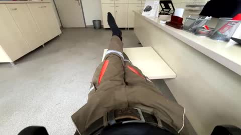 sweety_boy21 online show from 16, 12, 2024