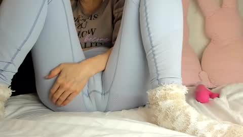 Snapshot of sweety_cum chatting on 20, 12, 2024 Mia online show from 20, 12, 2024