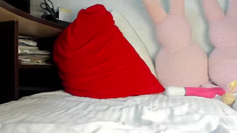 Snapshot of sweety_cum chatting on 4, 2, 2025 Mia online show from 4, 2, 2025