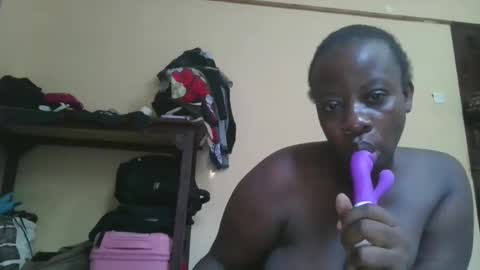 sweetyass25 online show from 15, 11, 2025