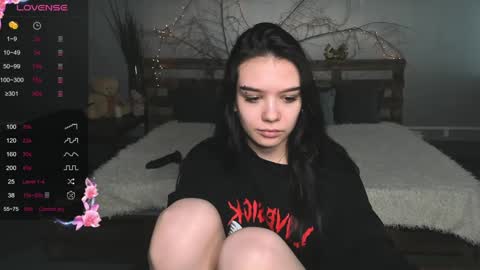 Snapshot of sweetydeviliya chatting on 27, 2, 2025 sweetydeviliya online show from 27, 2, 2025