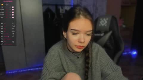 Snapshot of sweetydeviliya chatting on 28, 11, 2025 sweetydeviliya online show from 28, 11, 2025