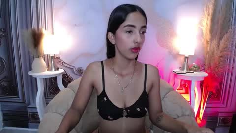 Snapshot of sweetylally chatting on 10, 11, 2025 LAURA online show from 10, 11, 2025