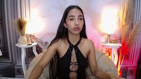 Snapshot of sweetylally chatting on 20, 11, 2025 LAURA online show from 20, 11, 2025