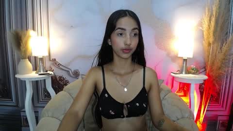 Snapshot of sweetylally chatting on 26, 11, 2025 LAURA online show from 26, 11, 2025