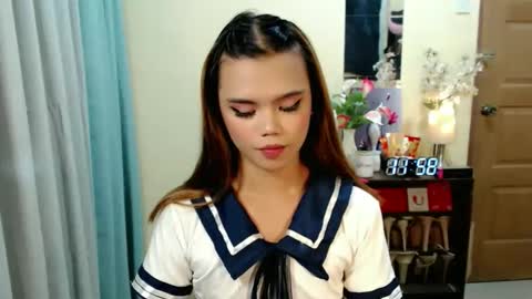 Snapshot of sweetytrannygirlxx chatting on 27, 4, 2026 Megan online show from 27, 4, 2026