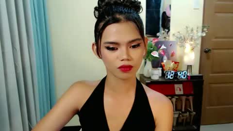 Snapshot of sweetytrannygirlxx chatting on 6, 5, 2026 Megan online show from 6, 5, 2026