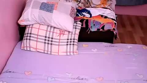 Sweetyummygirl online show from 17, 12, 2025