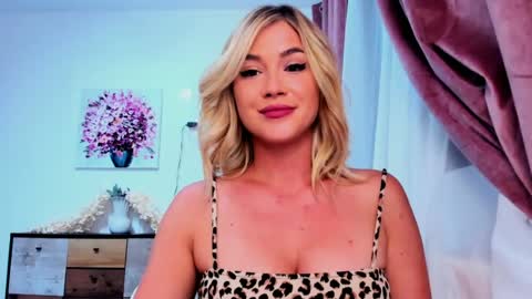 Snapshot of swetkatie chatting on 4, 7, 2026 Ecaterina online show from 4, 7, 2026