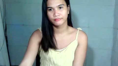 Snapshot of swettie_rhea chatting on 10, 5, 2026 Rhea online show from 10, 5, 2026